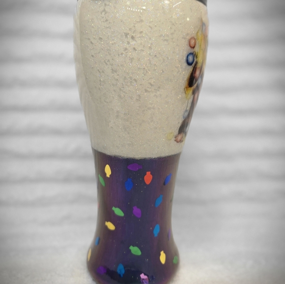 22 oz baby yoda tumbler, glow in the dark - Picture 5 of 9